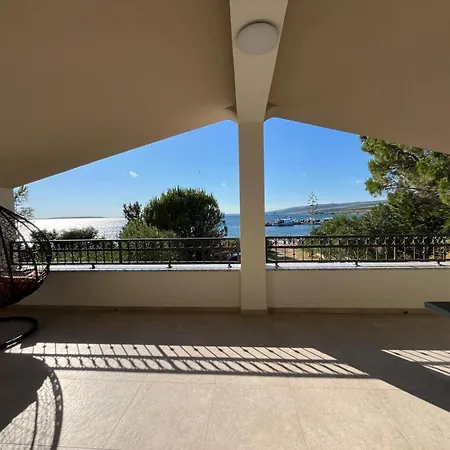 Apartment More Košljun