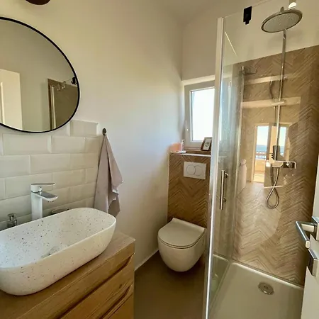 Apartment More * Košljun