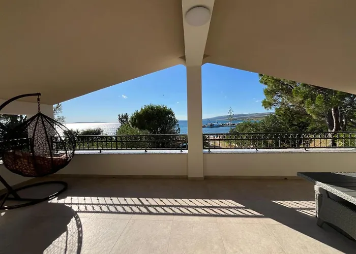 Apartment More Košljun